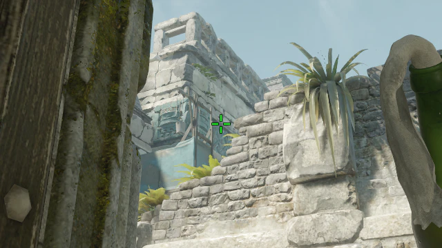 Where to aim before releasing the throw